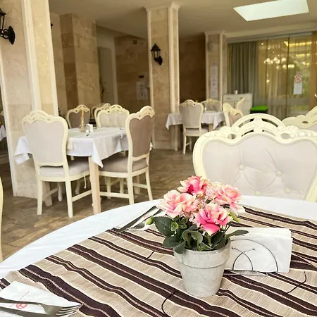 Rena Ξενοδοχείο με διαμερίσματα