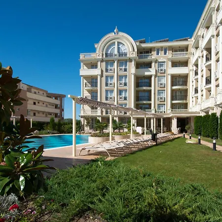 Rena Hotel apartamentowy 4*