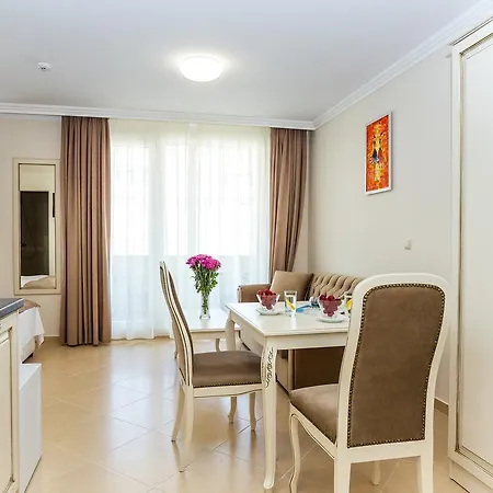 Hotel de apartamente Rena 4*