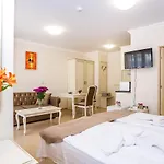 Rena Sunny Beach