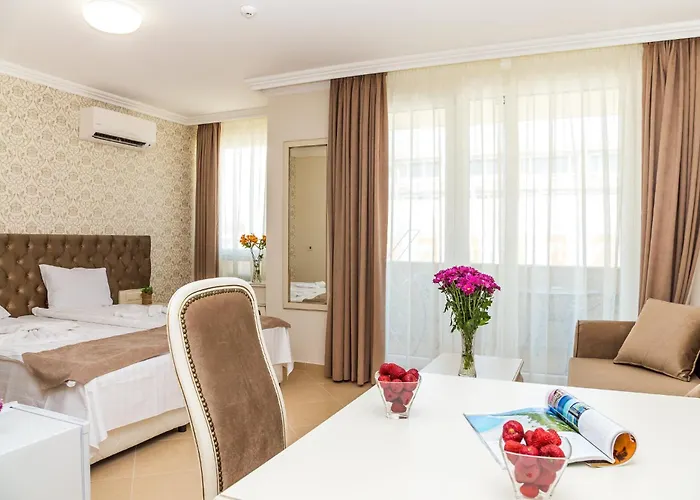 Rena סאני ביץ'