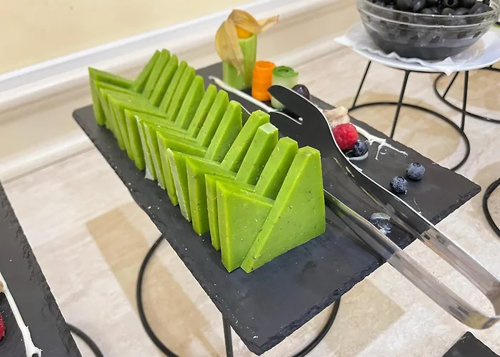 מלון דירות Rena סאני ביץ'